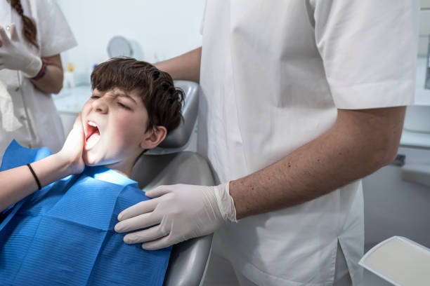 Best Emergency Dental Care for Broken or Chipped Teeth in Kirkwood, MO
